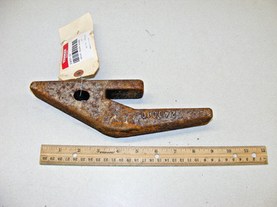 Yanmar  2400-10 SV100 Bucket Shank (zz13)