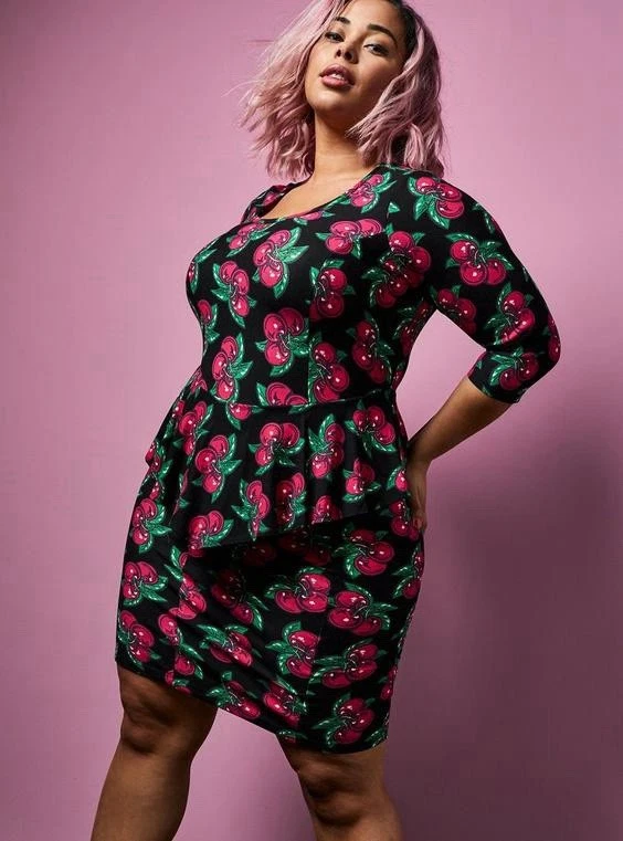 Vestido Torrid Betsey Johnson Cherry Peplum Talla 2 2x Bodycon Pin Up Rockabilly Punk Foto 2 de 4