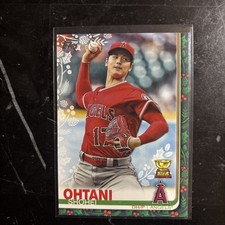 2019 Topps Holiday Baseball Mega Box Cards 17