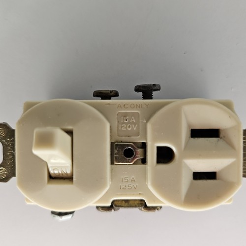 2 LOT USED Combination AC Switch Ivory Receptacle 15 Amp 120V w/ Ground & Paint - Picture 10 of 11