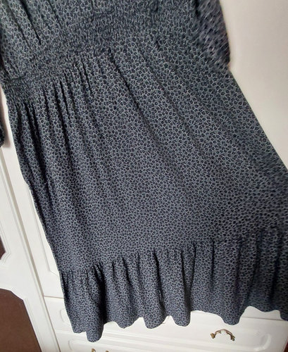 Tu Grey Black Blue Ditsy Floral Tiered Midi Dress Size Uk 20 - Picture 5 of 10