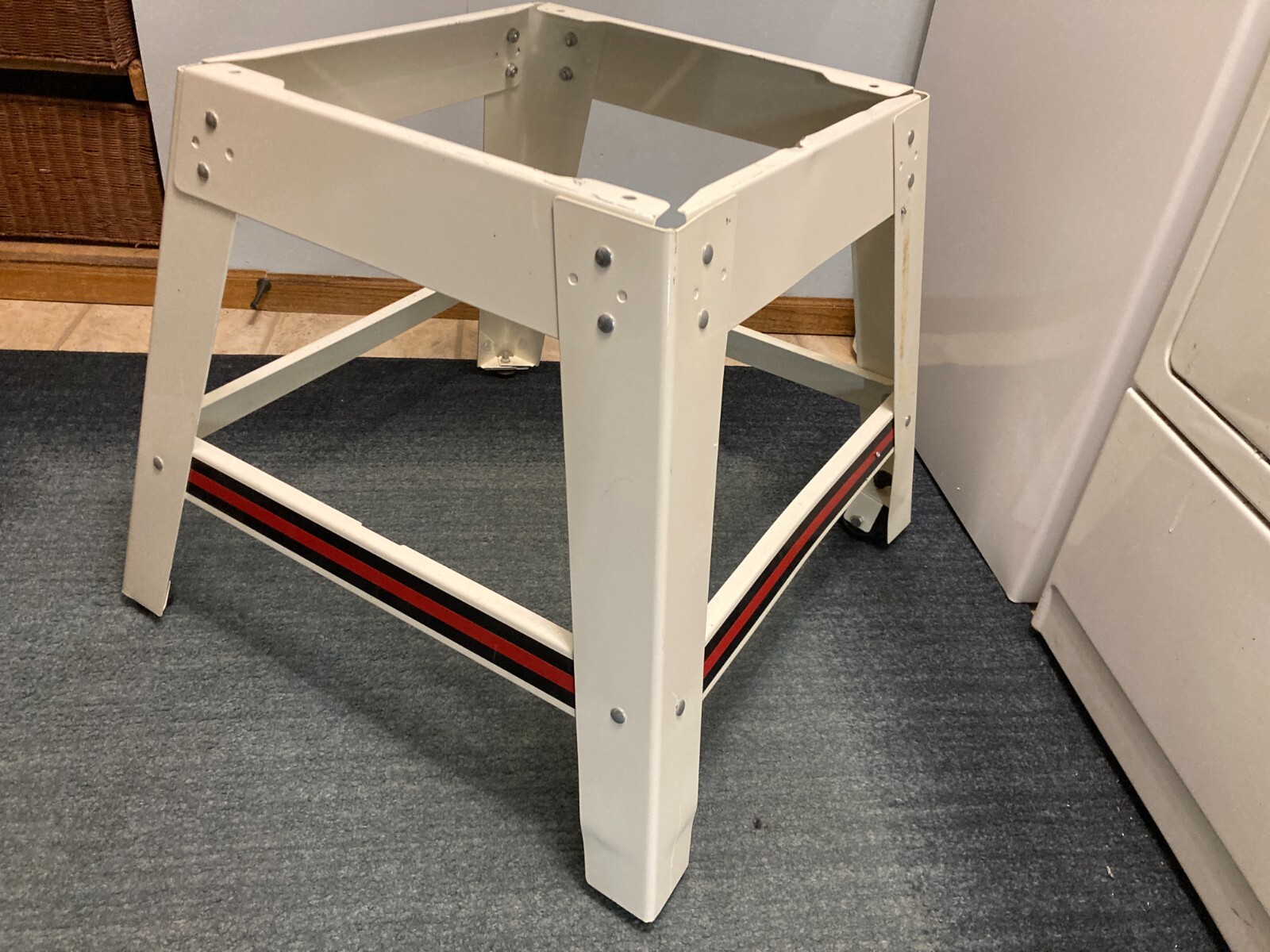 JET JWTS10 Stock 708100 (type w/ internal motor) Table Saw Tool Stand