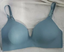 Auden T-shirt Bra in Aqua, 32AA, 32D, New With Tag, FREE SHIPPING