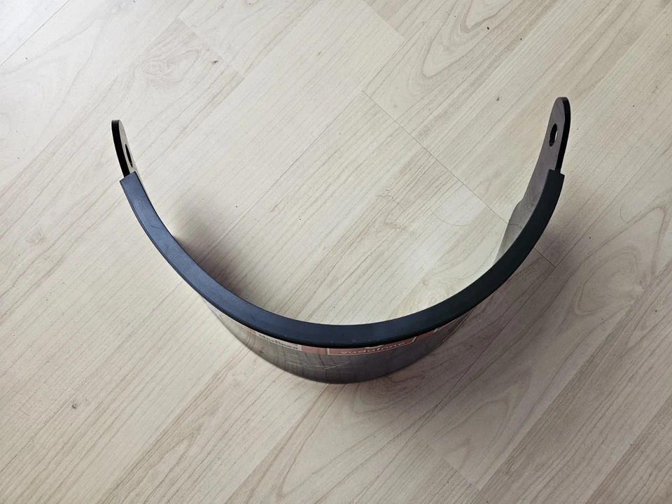 Michael Schumacher original signiertes Formel 1 Ferrari Helm Visier (1:1) - Bild 3 von 4