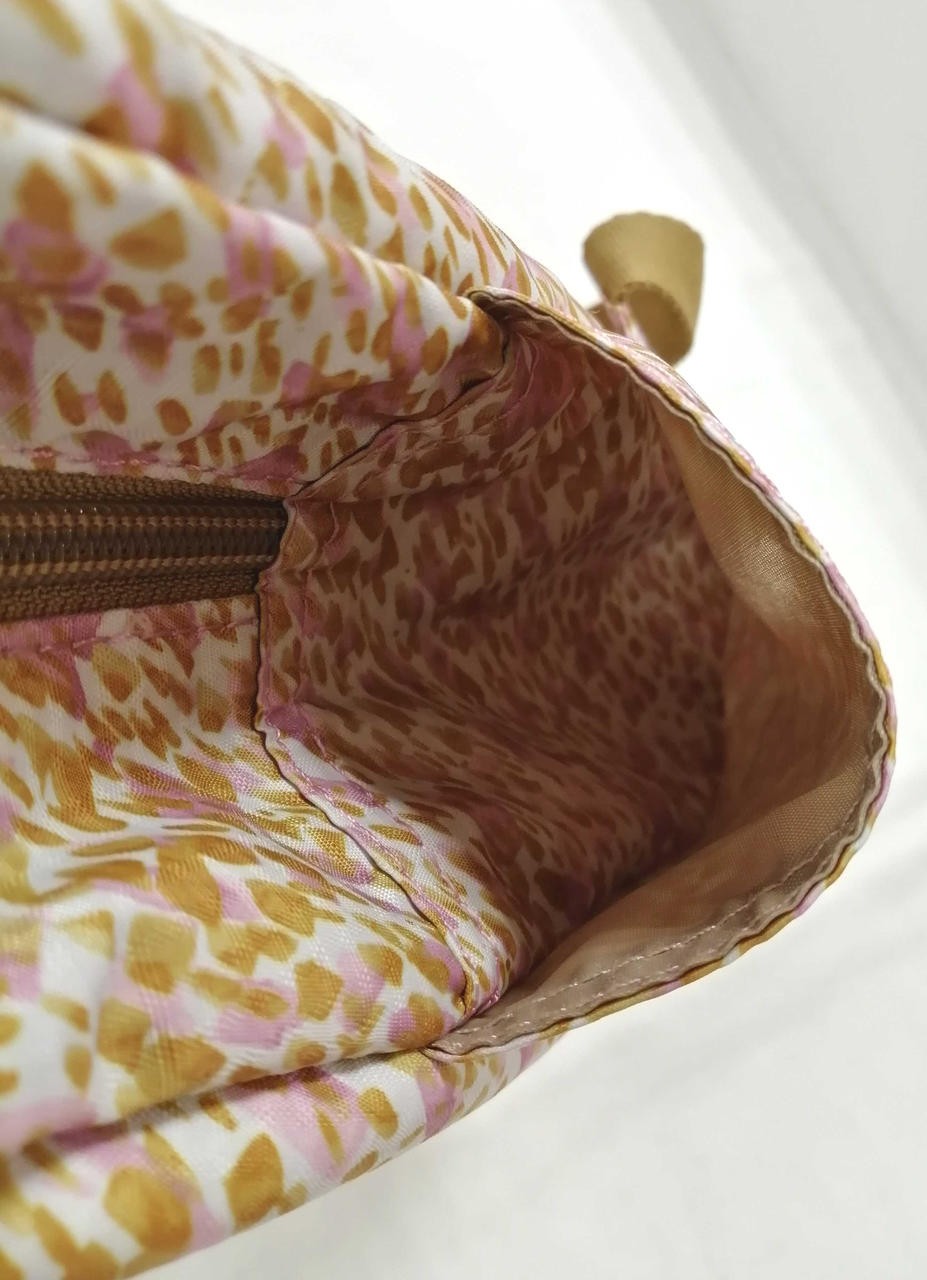 All over Pattern Backpack Model Beige Pink HIROMI… - image 14