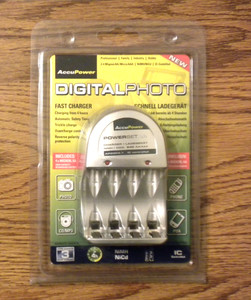 AccuPower Fast Battery Charger AA or AAA DigitalPhoto AP 2004-1 ~ NIB