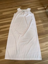 Barbizon full length night gown medium Pink W/pintucked Yoke Lace And Embroidery