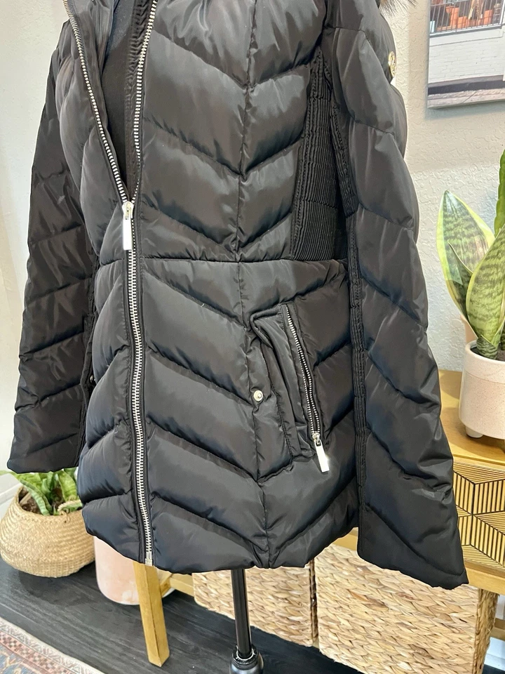 Chaqueta acolchada de piel Michael Kors Foto 4 de 4