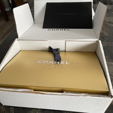 [BNIB] CHANEL SET LE VERNIS  Nail Looks Set White Red Gel Coat (Limited Edition)