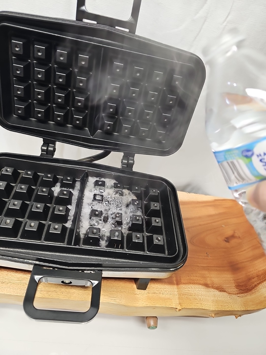 Vintage Vitantonio Belgian Waffler Waffle Iron Maker Chrome 550 Tested Works