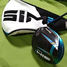  TaylorMade SIM2 MAX driver