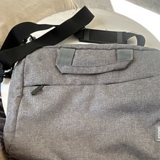 Lenovo Padded Gray Polyester Shoulder/Messenger Laptop Bag Case 15 in