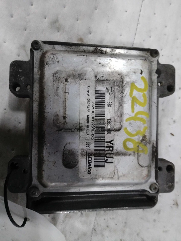 Módulo de control del motor usado (ECM) se adapta a: Chevrolet Tahoe 2009 control electrónico M Foto 3 de 4