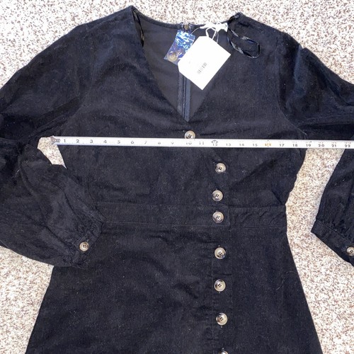 Abito LoveRiche Jill in velluto a coste nero nuovo con etichette grande bottone asimmetrico anteriore al dettaglio $54 - Foto 6 di 7