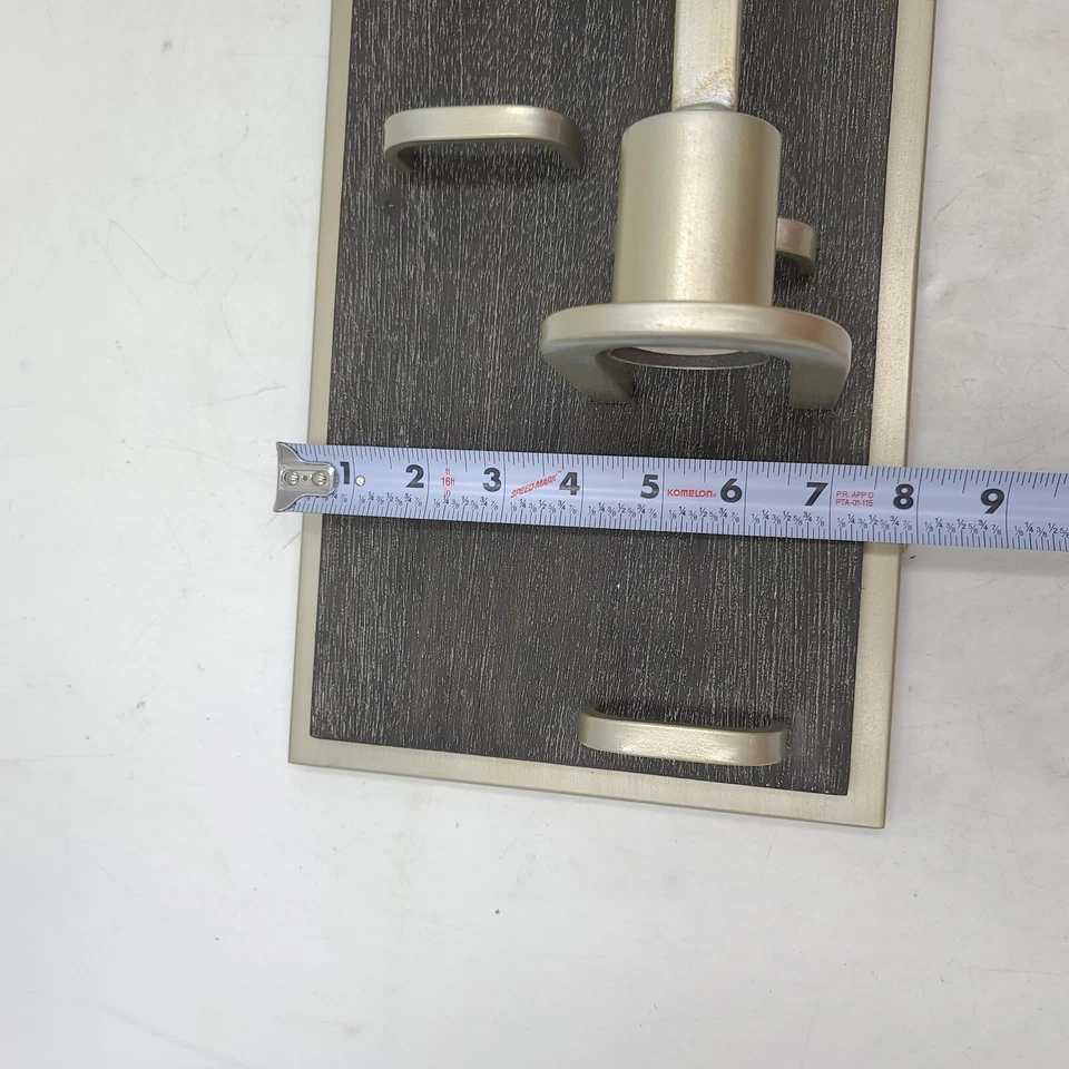 Aplique de pared decorativo Varaluz Silverado gris elevado 16" 120V para E26 Foto 3 de 4