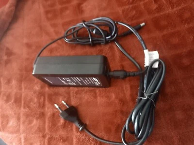 ★ SAMSUNG chargeur secteur 14V 4.29A officiel origine original DSP-6014C - Photo 1/2