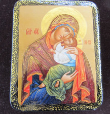 SCATOLA DI LACCA RUSSA " MADONNA " MISURA   9 X7,5X3,5CM.