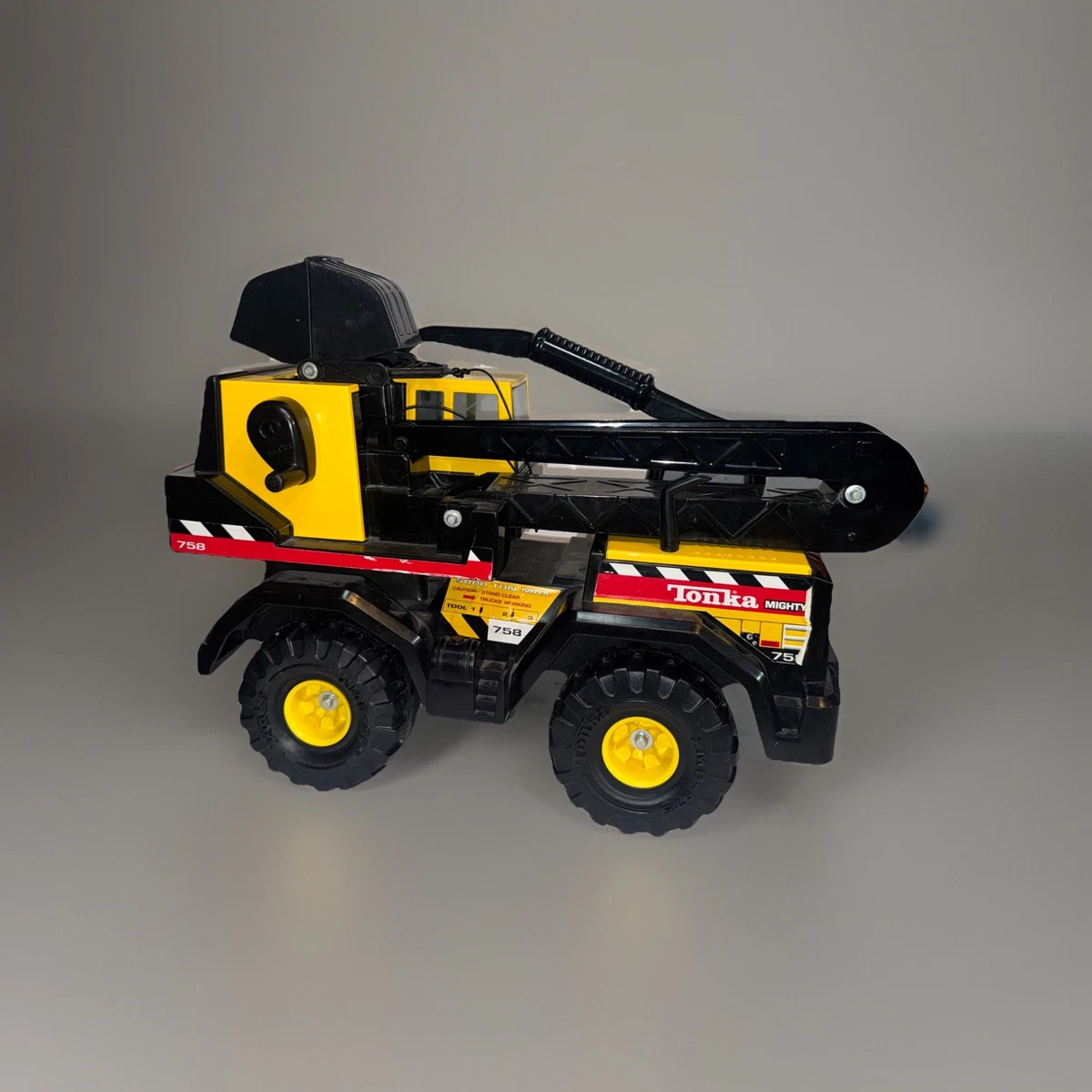 Tonka マイティクレーン758 TOMY Tonka マイティクレーン758 TOMY 【公式通販】