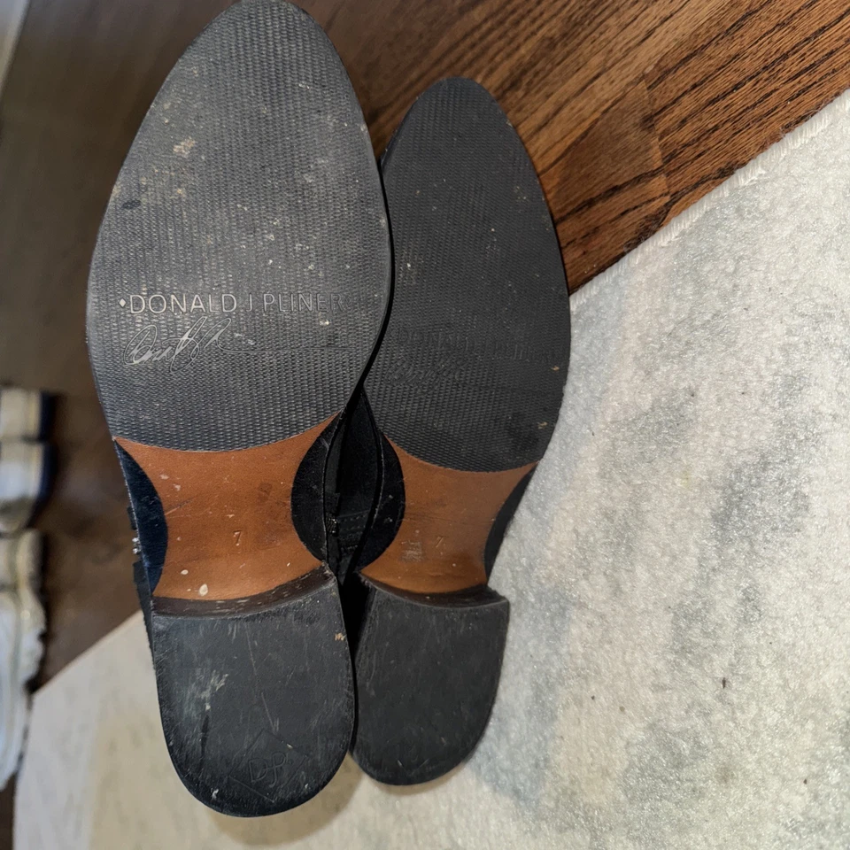 Botas de gamuza Donald Pliner para mujer talla 7 negras Foto 3 de 4