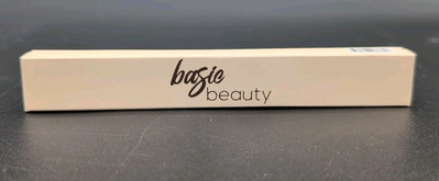 Basic Beauty Lip Liner Duo   Latte + Cocoa   Full Size 2-Piece Set   NEW