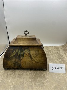 TABLE TOP CURVED CHEST W/WORLD MAP/TROPICAL SCENE DESIGN-LIDDED 8” Long