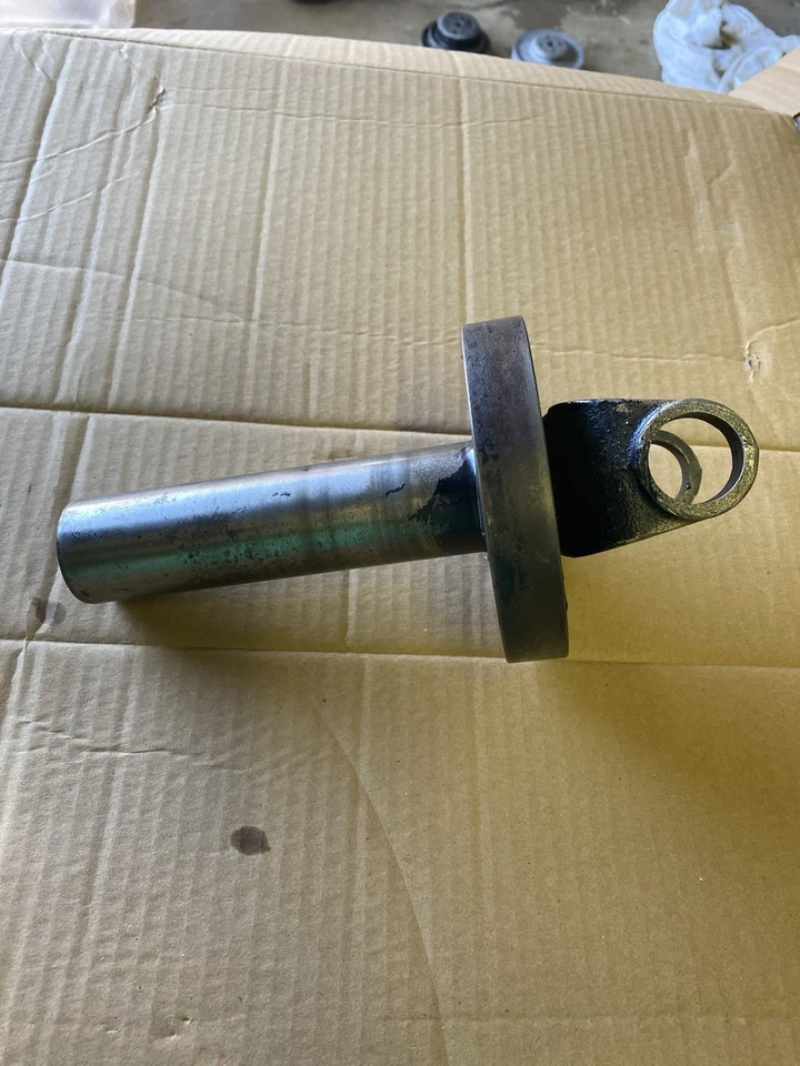 52097684 Yugo Deslizante 29 Spline Dodge NV3500 Transmisión Manual Foto 2 de 4