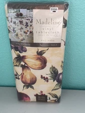 MADELINE Vinyl Flannel Back Square Tablecloth 52"x52" Bed Bath And Beyond NEW