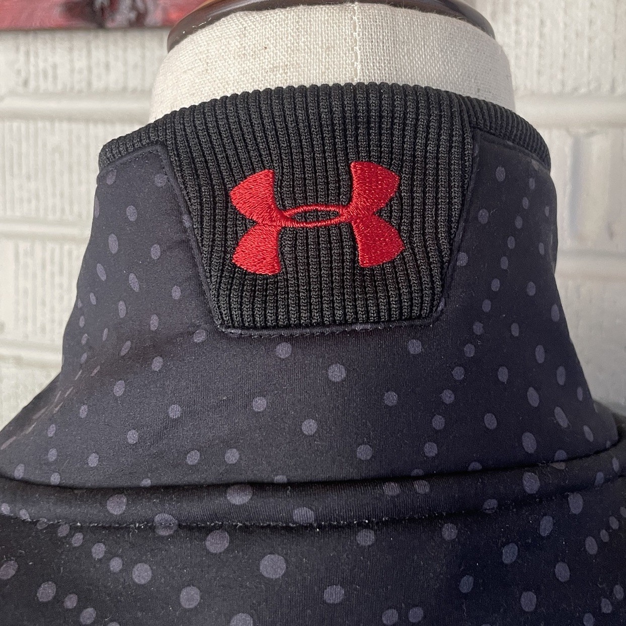 Under Armour Men's Jacket MEDIUM Dot Pattern Blac… - image 10