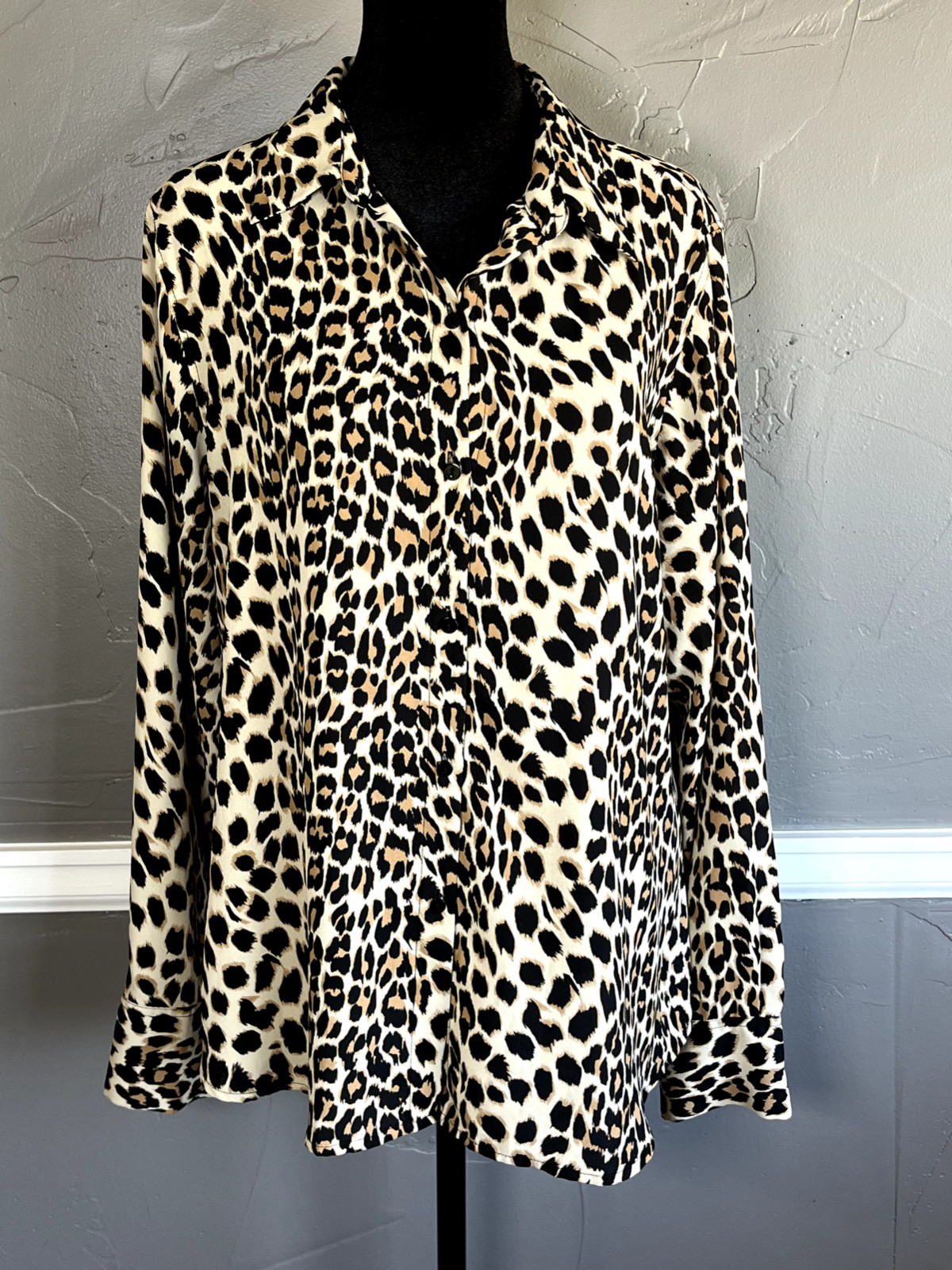 Cynthia Rowley Top Women's Size L Leopard Print Button-up Long Sleeve
