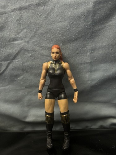 WWE Becky L Actionfigur – Ca. 30 Cm Groß, Mehrfach Gelenkig, Mit Outfit & Schuhen
