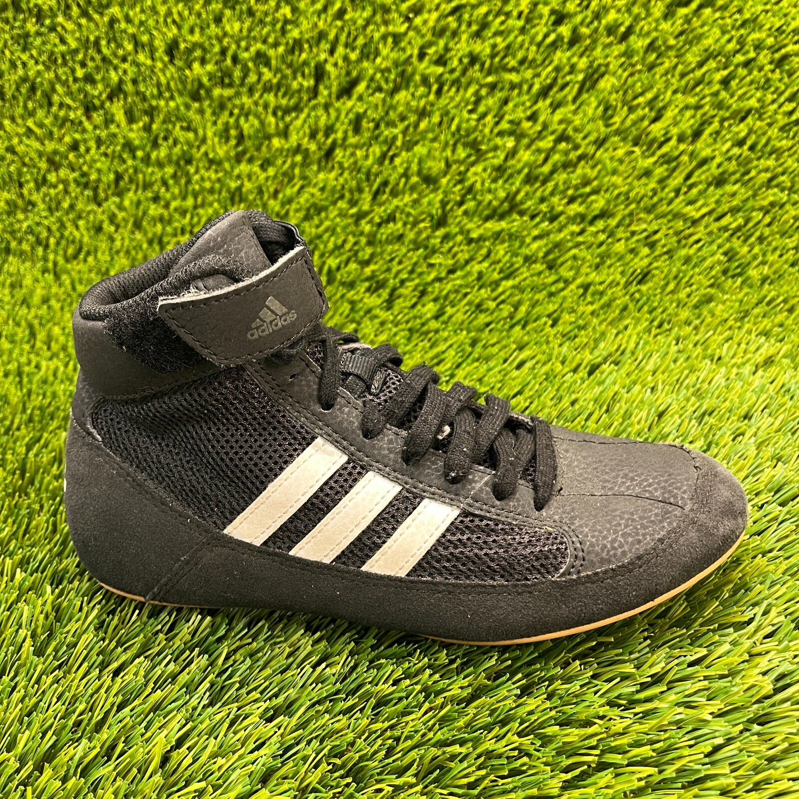 Adidas HVC 2 Boys Size 3Y Black White Athletic Wrestling Running Shoes Sneakers Adidas HVC 2 Boys Size 3Y Black White Athletic Wrestling Running Shoes Sneakers