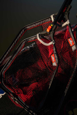 Fox Rage Speedflow Folding Net Predator Pike Fishing Free Flow