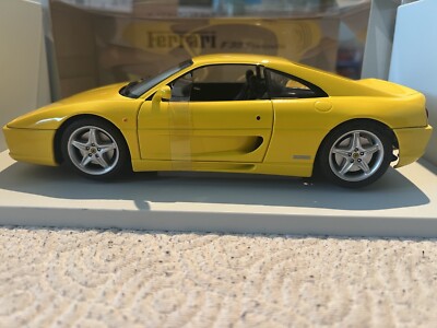 Ferrari F355 Spider UT Models 1/18 Rouge - Rare Modèle 1994