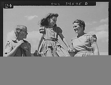 Photo:Three Girls Portrait 1940s Outdoor Smiling Women Dresses