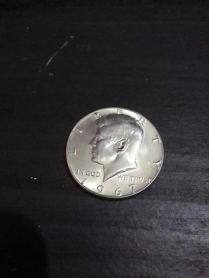 Preços baixos em Casa da moeda dos EUA 1967 Kennedy meio dólar dos