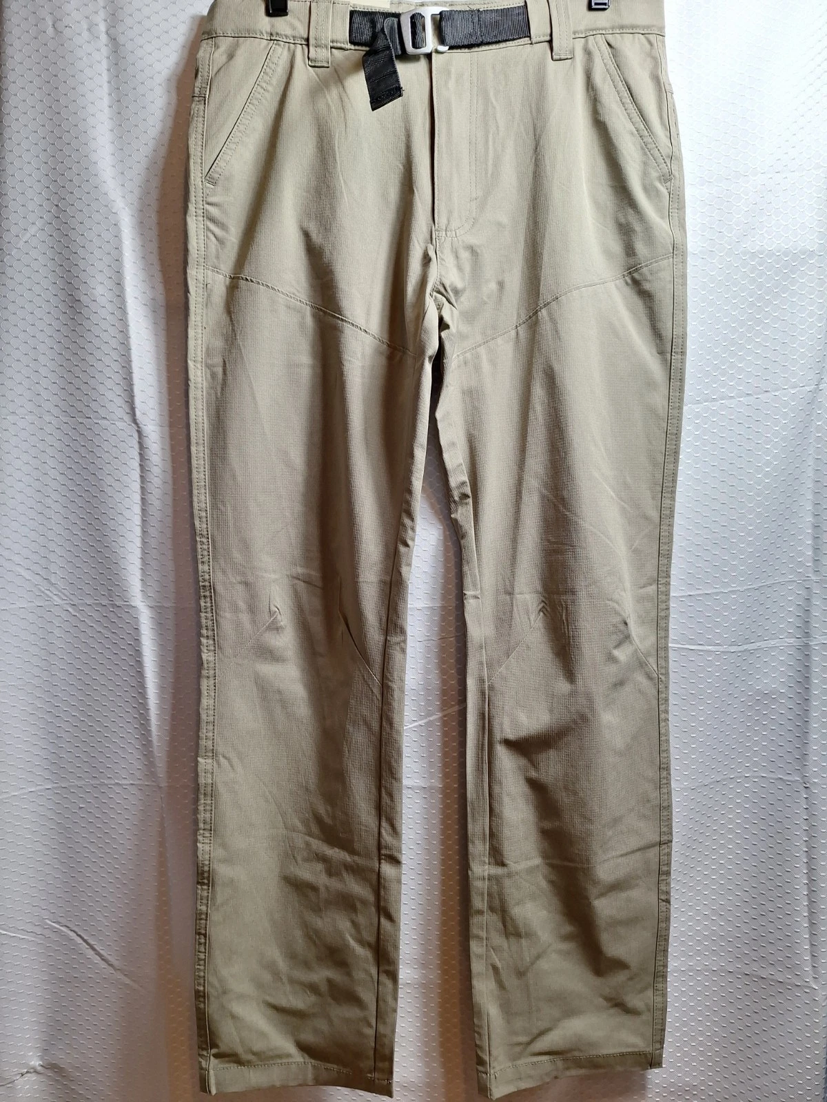 NWT$ LAKE & TRAIL Hiking Pant Men Sz 32x32 Beige Stretch Fast Dri UPF50 Gorpcore
Opens in a new wind