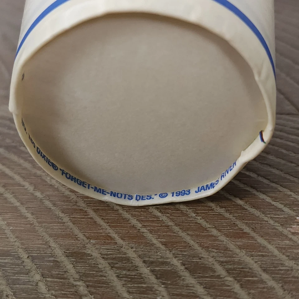 38 tazas de papel vintage Dixie 9 oz lirios azules corazones y flores Foto 4 de 4