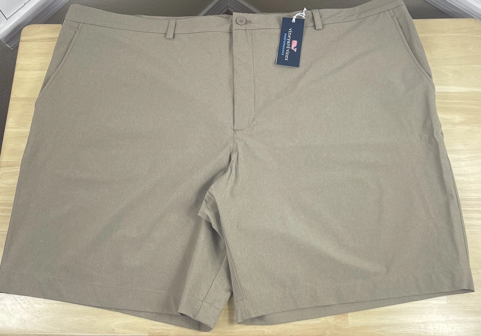 Vineyard Vines 10" Stretch Perf Khaki Breaker Shorts, Men’s Big & Tall 52XB, NWT