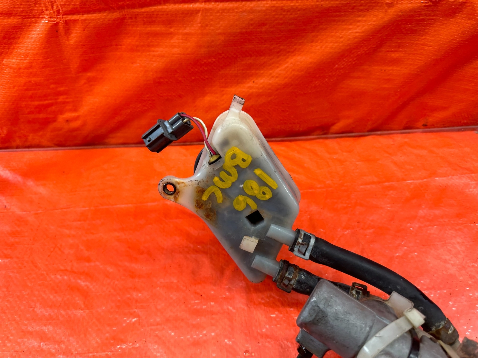 0205 HONDA CIVIC SI EP3 HATCHBACK BRAKE MASTER CYLINDER W/ LINE & TANK