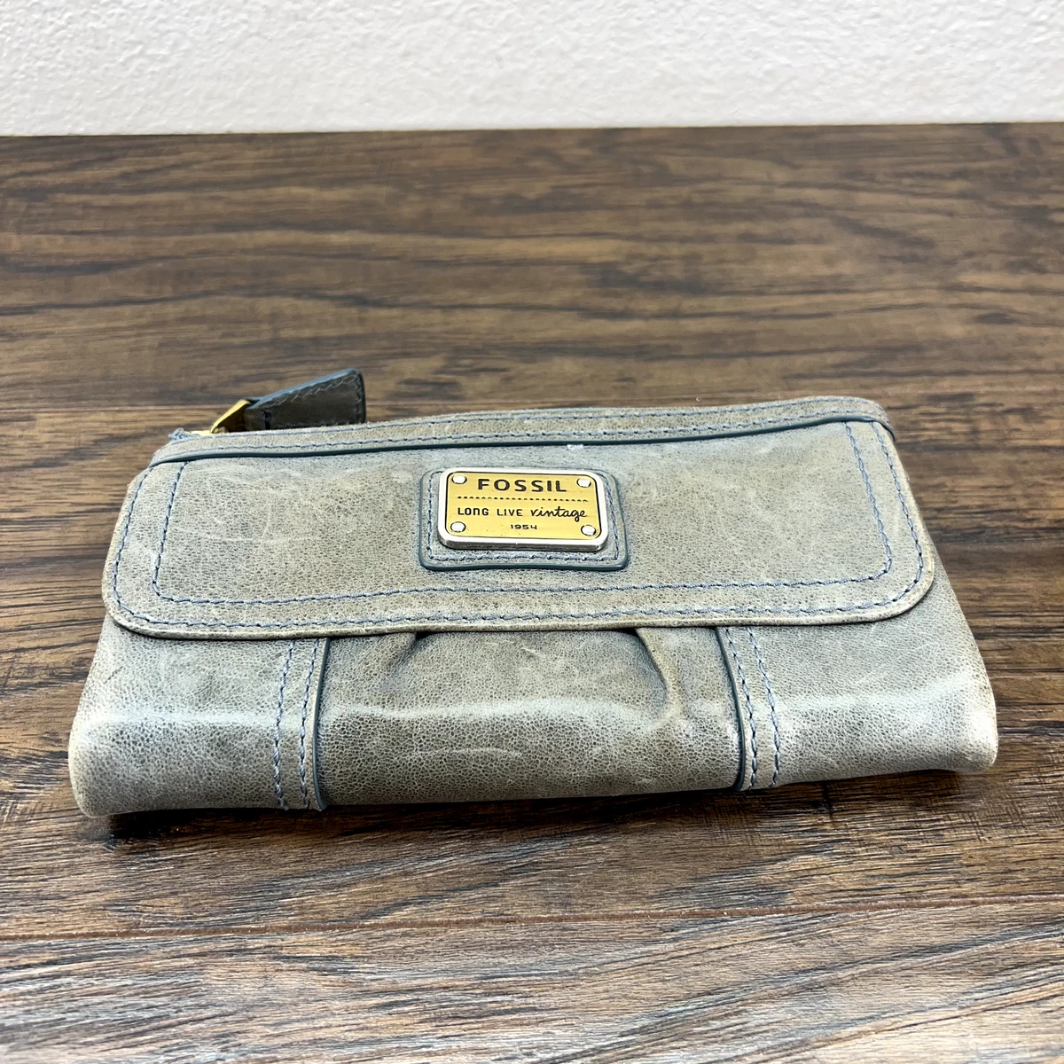 Buy fossil outlet wallets online