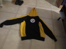 NFLSteelers hooded sweatshirt Size XL youth 11.99