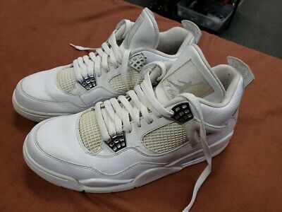 Size 11 - Jordan 4 Retro 25th Silver Anniversary 2010 Used Size 11 - Jordan 4 Retro 25th Silver Anniversary 2010 Used