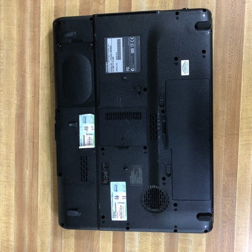 Portátil retro para juegos Toshiba Satellite AMD Athlon 1,90 GHz 3 GB RAM (Windows Vista) - Imagen 9 de 10