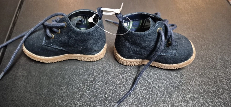 NEW WITHOUT TAGS baby boy size 2 navy Faded Glory boots - Image 2 of 4