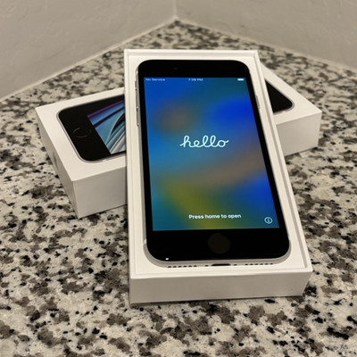 Apple iPhone SE (2020) White with Box & Accessories Verizon