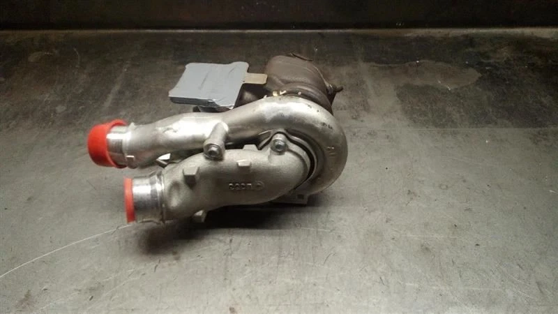 Passenger Right Turbocharger from 2014 Cadillac CTS 3.6L 8341832 - Image 4 of 4