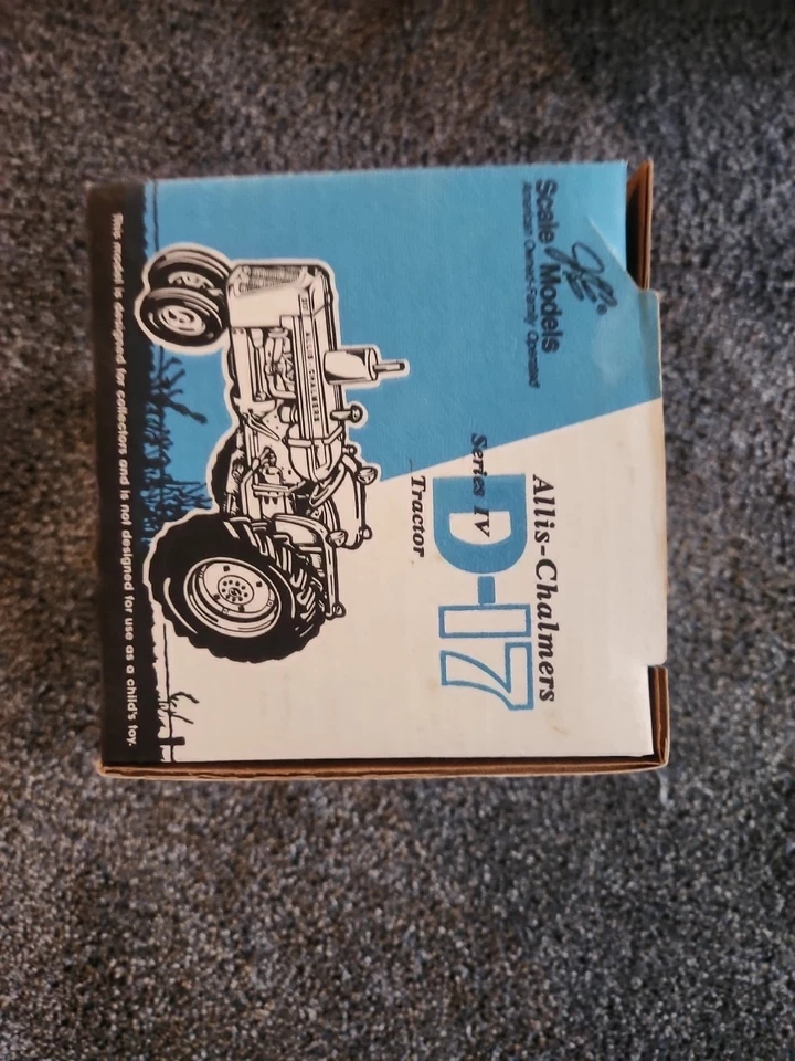 Scale Models Allis-Chalmers D17 Series 4 1/16 diecast metal farm tractor - Image 3 of 4