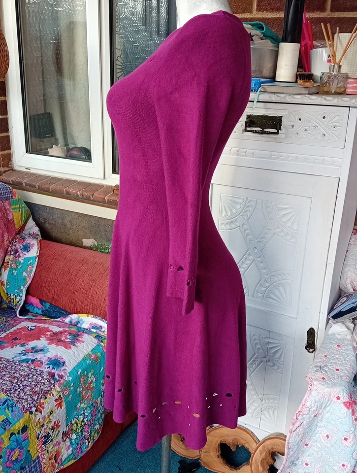 Issa London Long Sleeve Knit style Dress Fit & Flare Dark Pink Size Medium  - Image 2 of 4