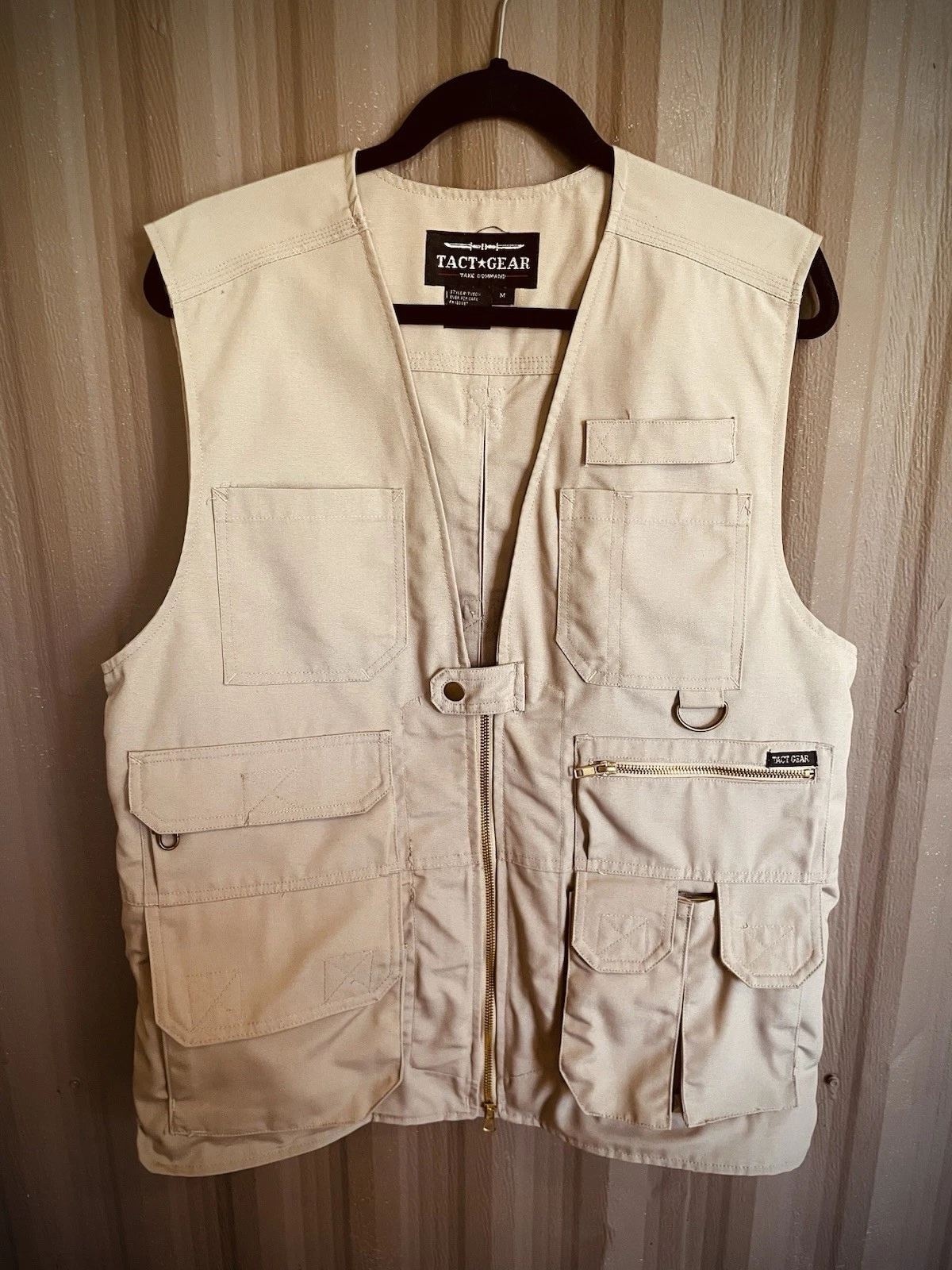NEW TACT GEAR Tactical Vest Mens Beige Multi Pocket Fishing Hunting Outdoor sz M