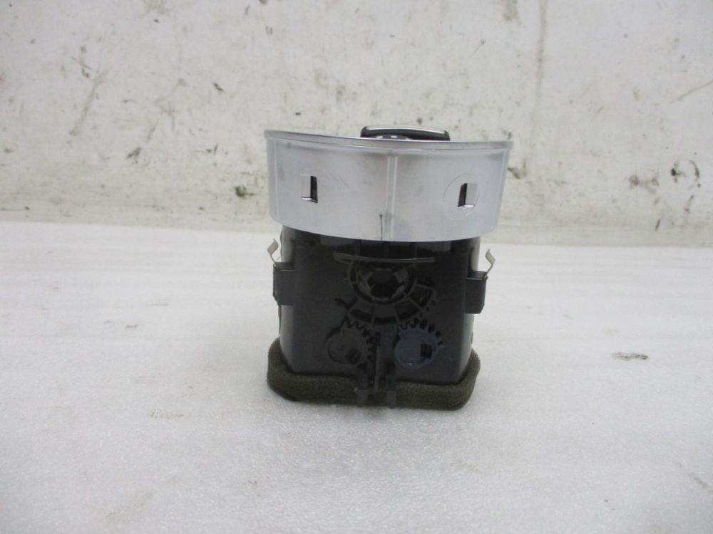 Air Jet Fan Grills Ventilation Air Vent Centre Fits for Seat Exeo (3R2) 2.0 Tdi